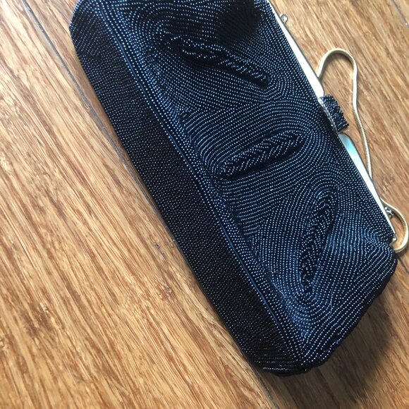 Vintage 1950s Black Purse Beaded with Mother of Pearl Clasp Excellent Condition - Picture 6 of 11
